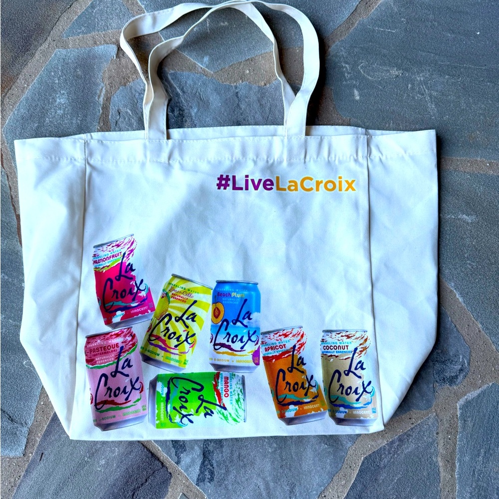 New🌟La Croix Graphic Wide Tote Bag